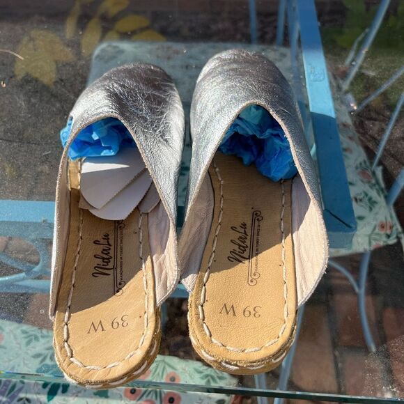 Nida Lu Handmade Antalya Metallic Leather Mules NWT - Picture 6 of 8